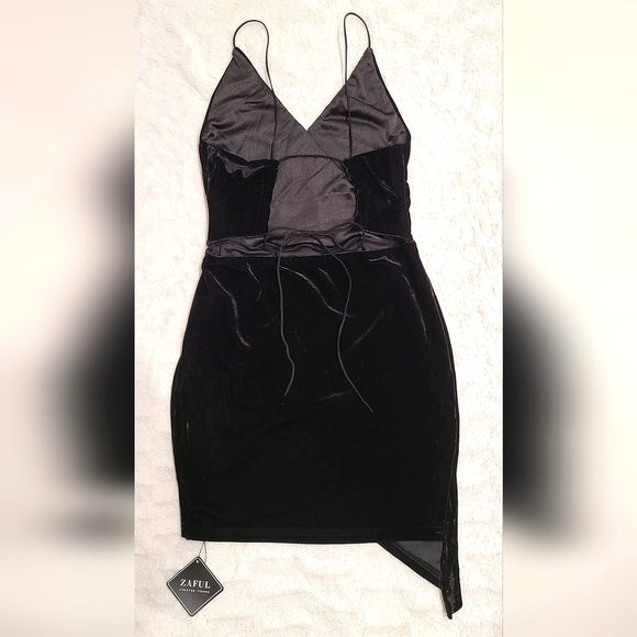Strappy Open Back Velvet Mini Party Dress - Picture 6 of 7